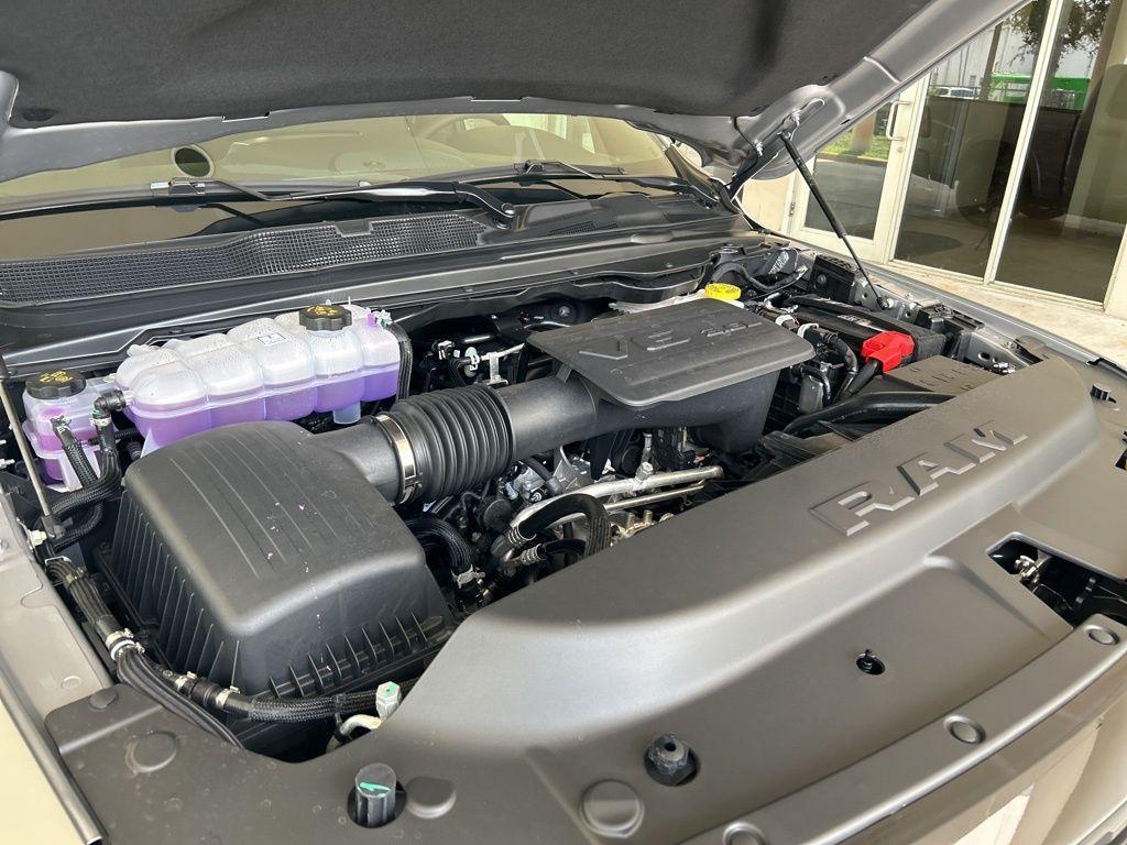 new 2025 Ram 1500 car, priced at $45,762