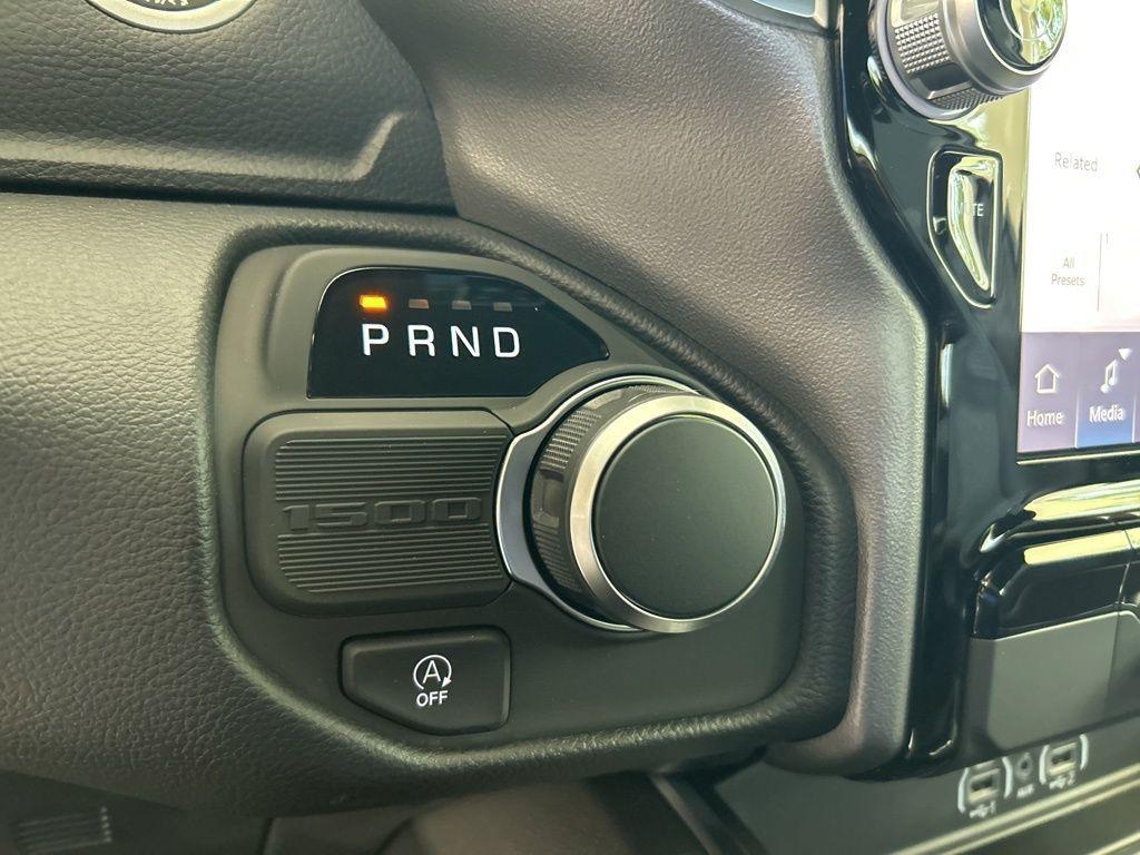new 2025 Ram 1500 car, priced at $45,762