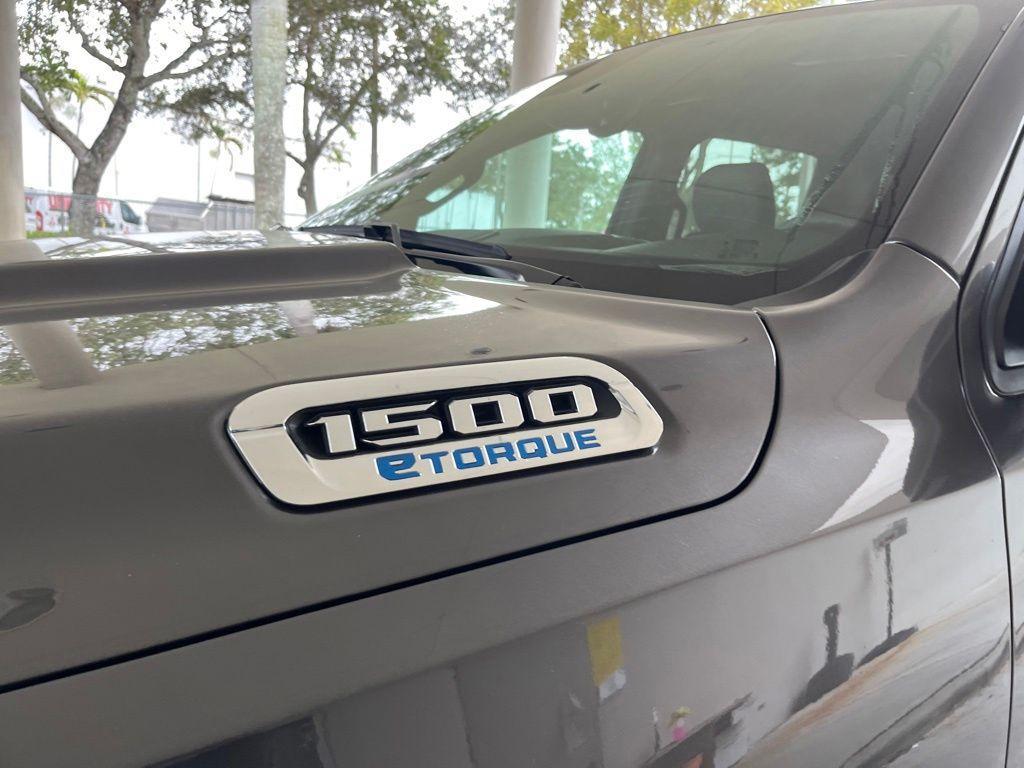 new 2024 Ram 1500 car, priced at $42,444