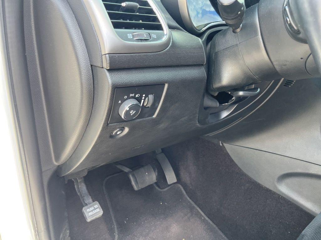 used 2017 Jeep Grand Cherokee car, priced at $15,988