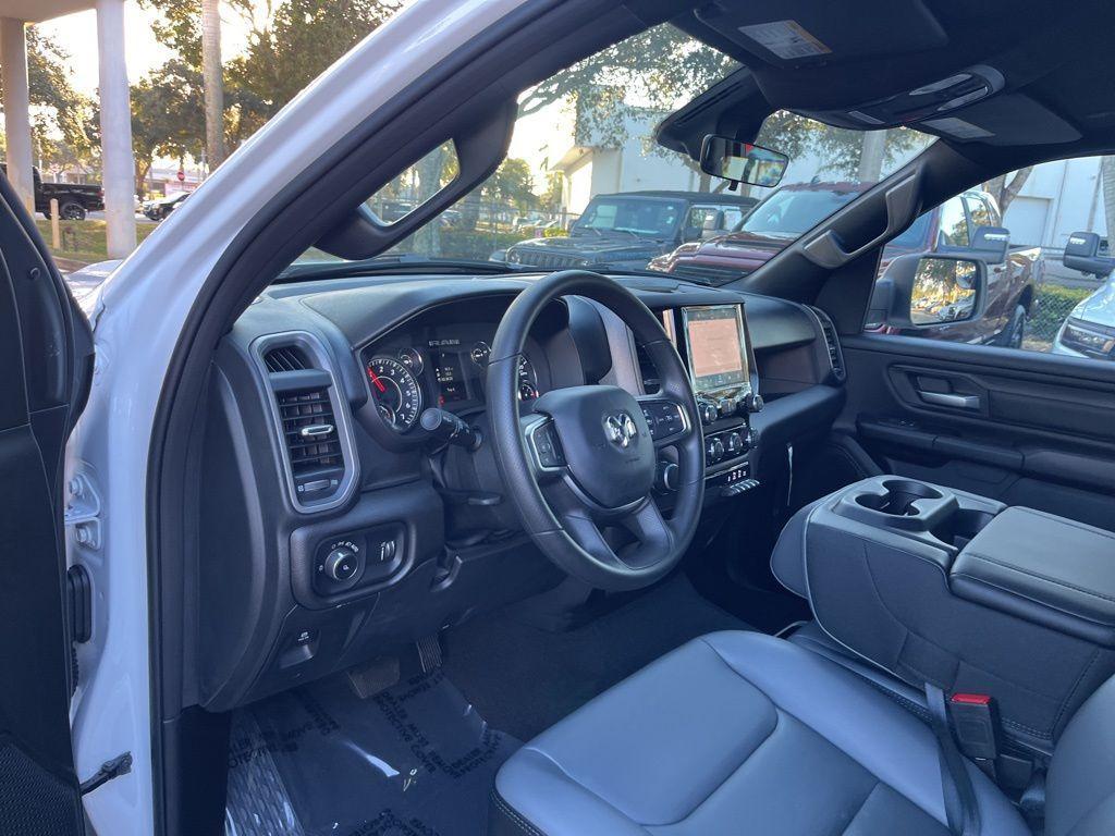 new 2025 Ram 1500 car, priced at $34,567