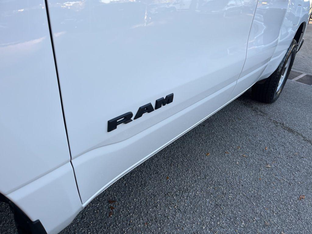 new 2025 Ram 1500 car, priced at $34,567