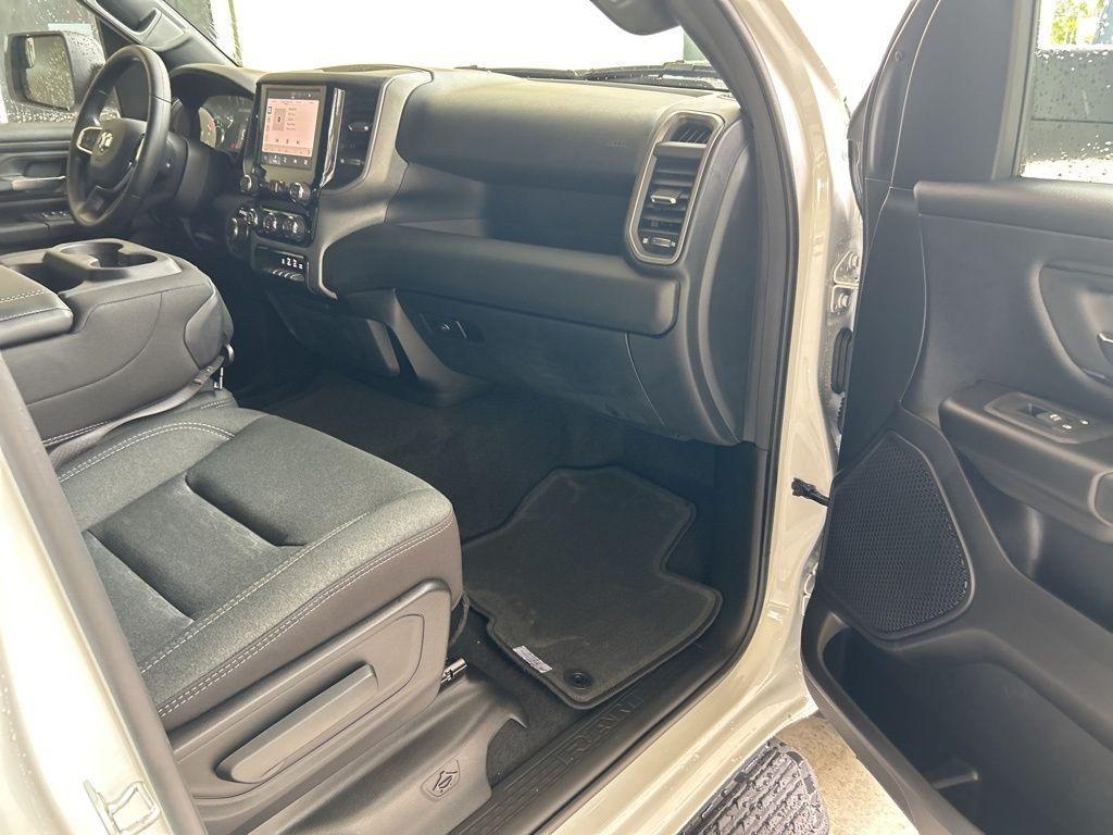new 2025 Ram 1500 car, priced at $39,664