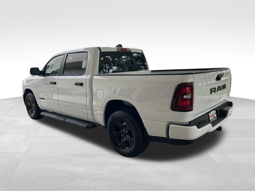new 2025 Ram 1500 car, priced at $39,664