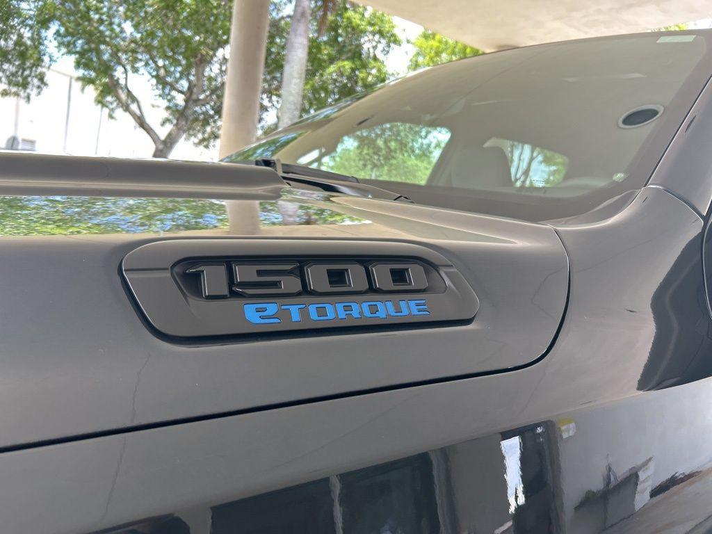 new 2025 Ram 1500 car, priced at $45,397