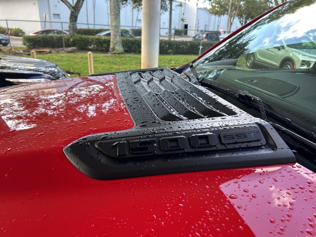 new 2025 Ram 1500 car, priced at $58,613