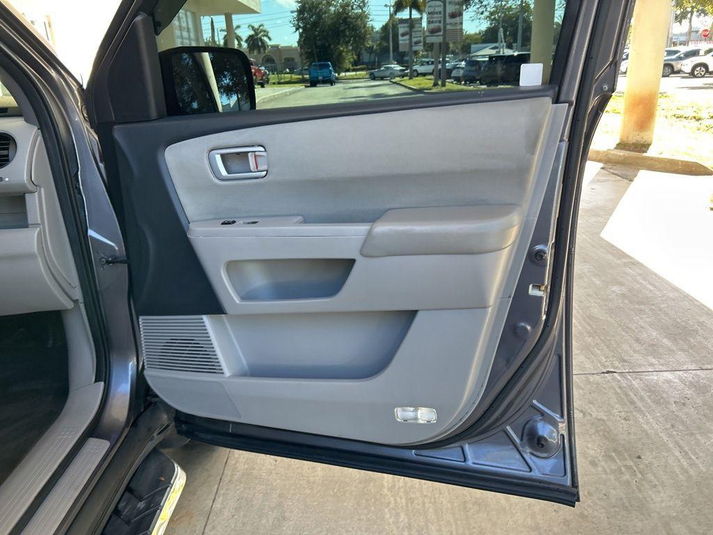 used 2014 Honda Pilot car, priced at $10,610