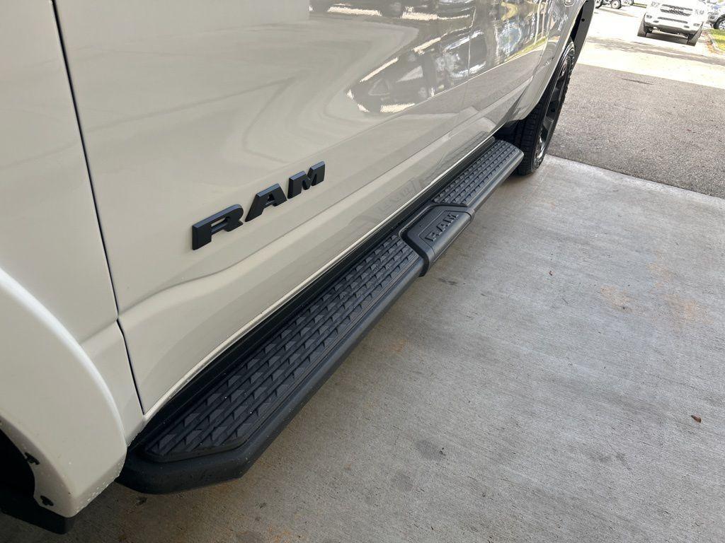 new 2025 Ram 1500 car, priced at $41,862