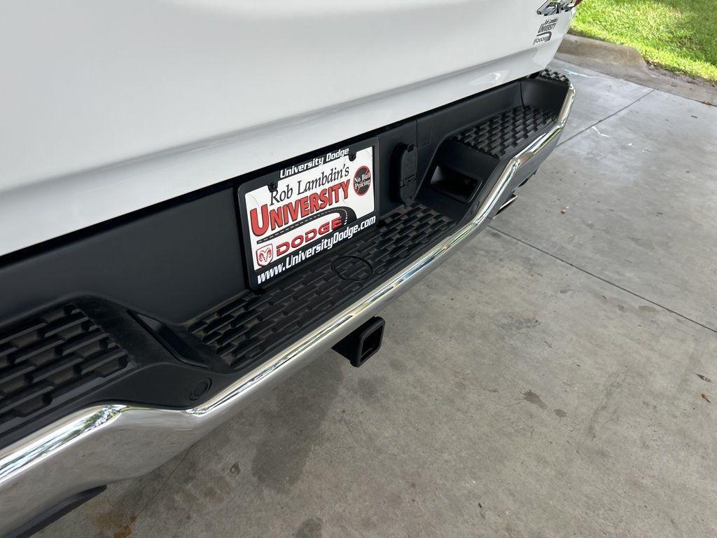 new 2025 Ram 1500 car, priced at $56,593