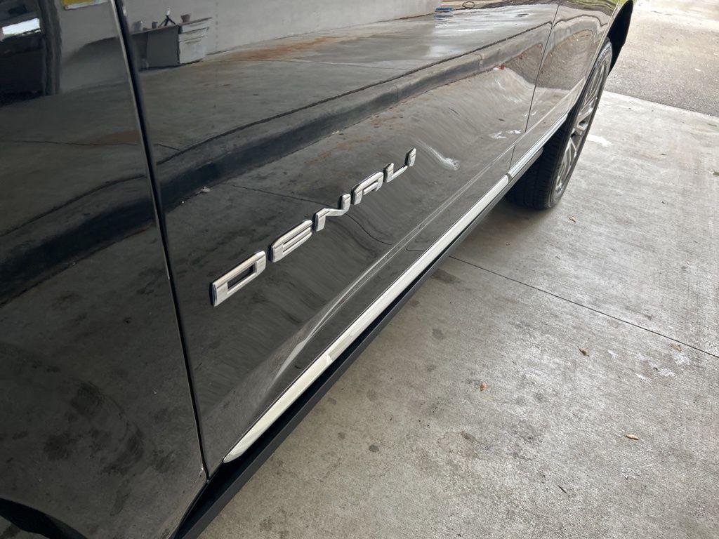 used 2023 GMC Yukon car, priced at $51,988