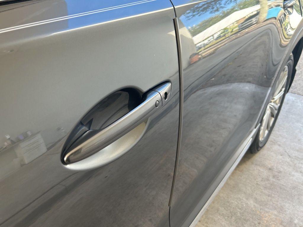 used 2022 Mazda CX-9 car, priced at $23,874