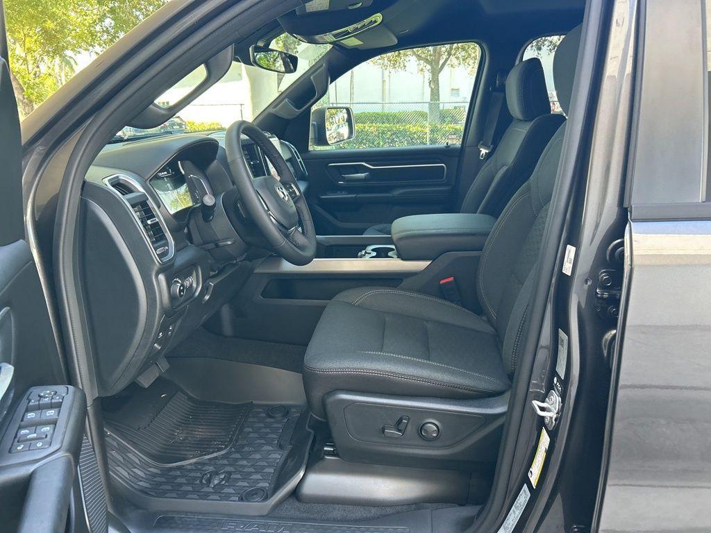 new 2025 Ram 1500 car, priced at $44,762