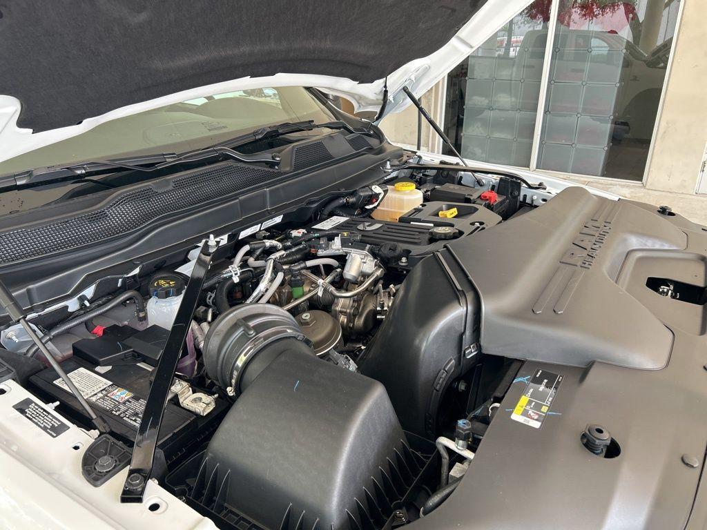 new 2025 Ram 2500 car, priced at $59,968