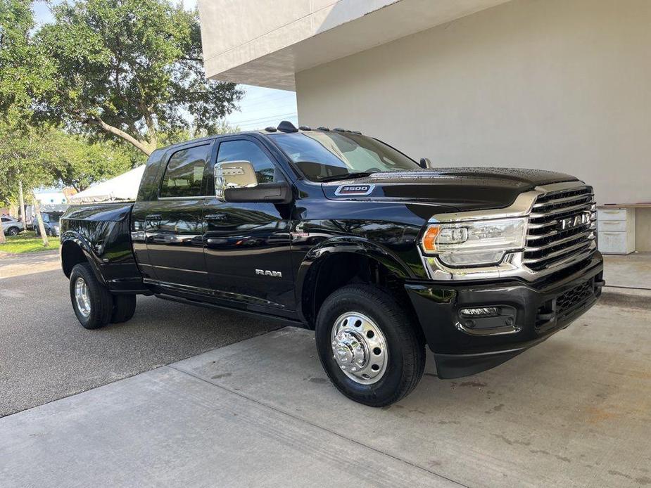 new 2024 Ram 3500 car, priced at $80,098