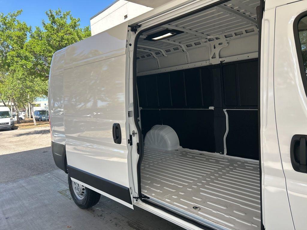 new 2025 Ram ProMaster 2500 car, priced at $49,466