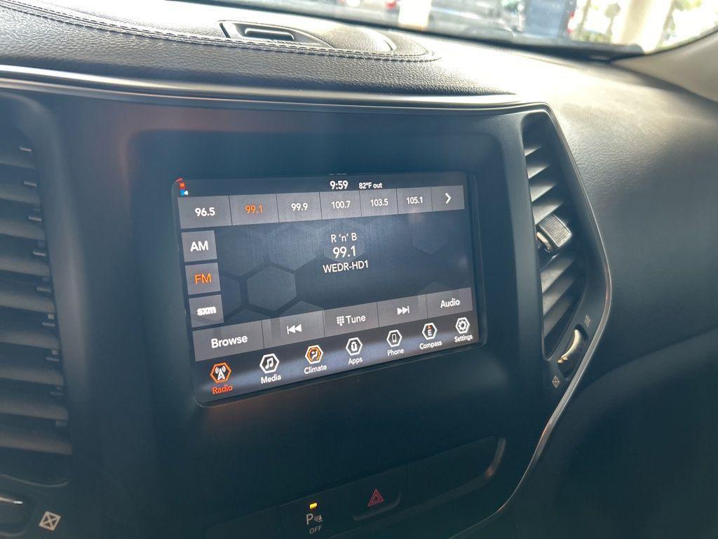 used 2019 Jeep Cherokee car, priced at $13,505