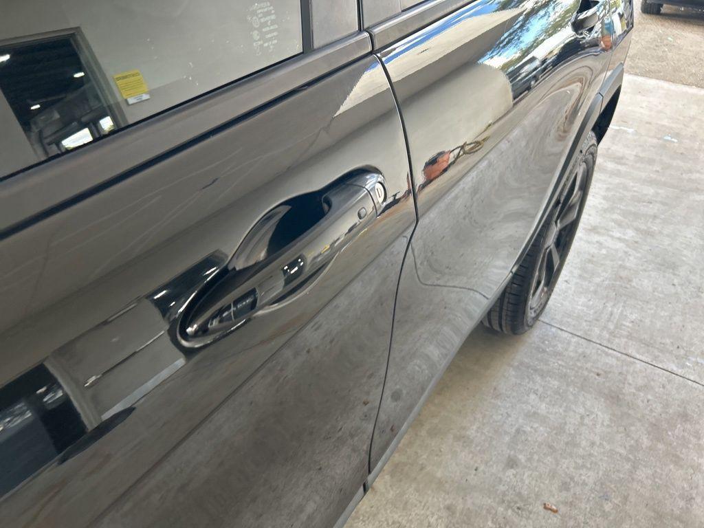 used 2019 Jeep Cherokee car, priced at $13,505