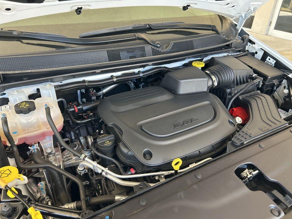 used 2024 Chrysler Pacifica car, priced at $30,597