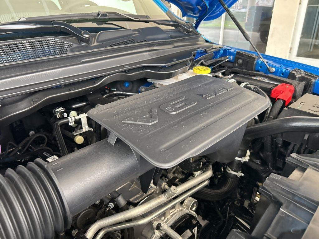 new 2025 Ram 1500 car, priced at $43,762