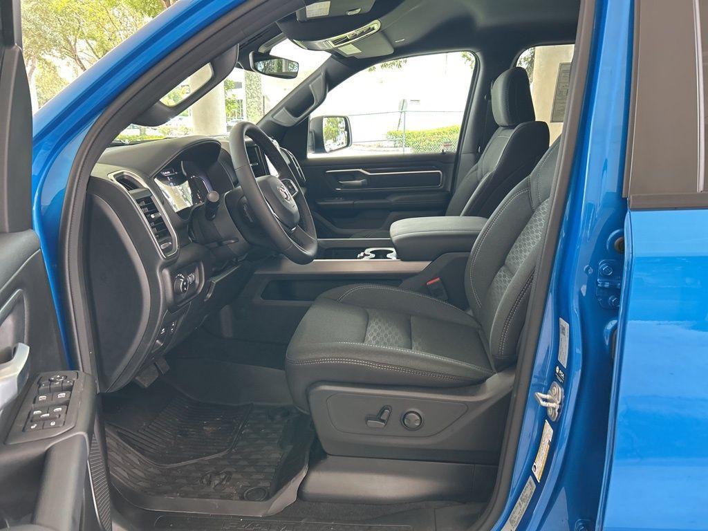 new 2025 Ram 1500 car, priced at $43,762