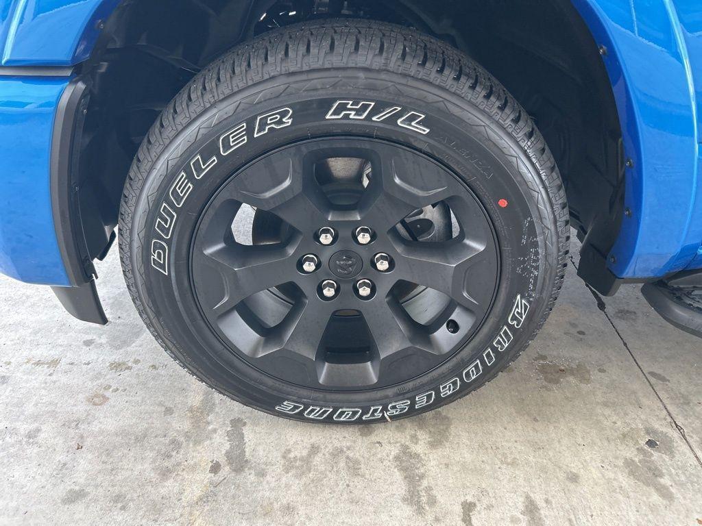 new 2025 Ram 1500 car, priced at $43,762