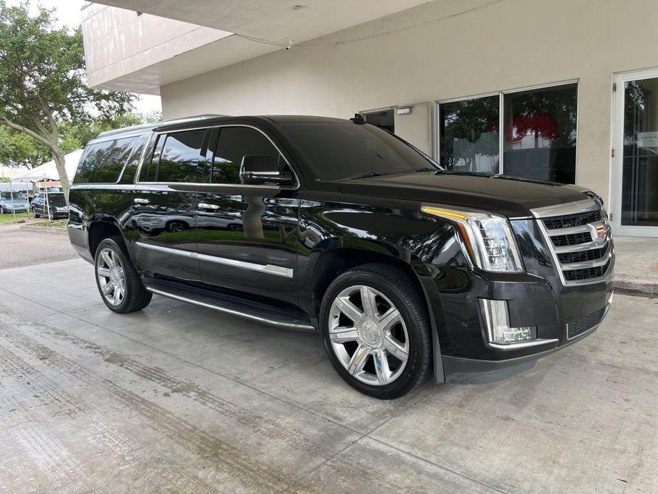 used 2019 Cadillac Escalade ESV car, priced at $31,991