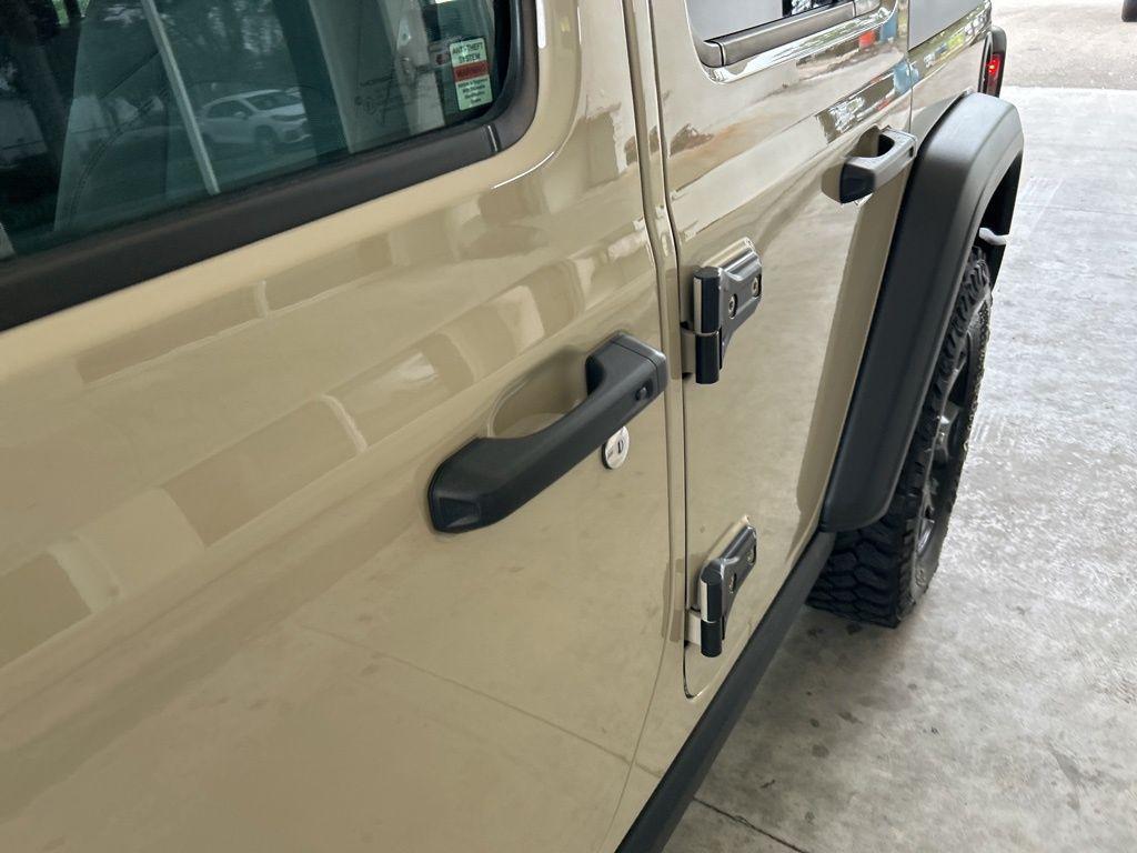 used 2022 Jeep Wrangler Unlimited car, priced at $31,951