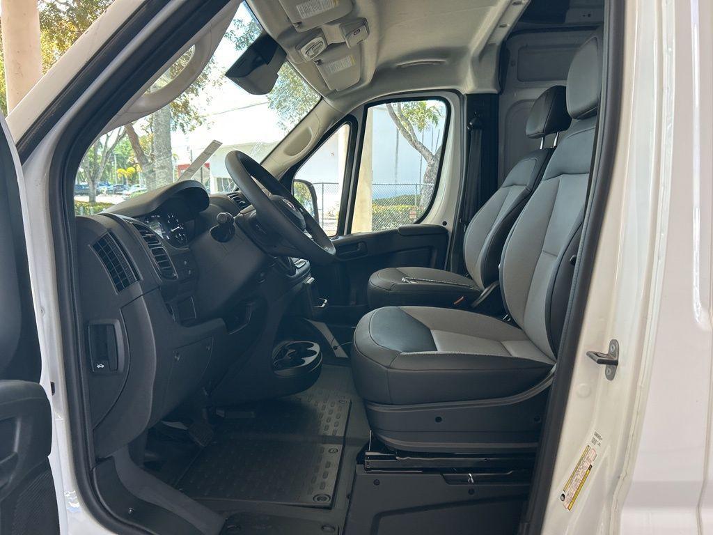 new 2025 Ram ProMaster 2500 car, priced at $49,458