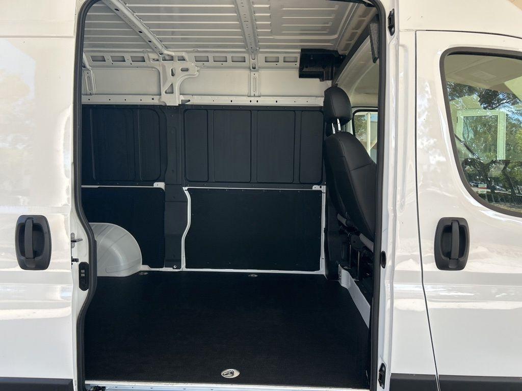 new 2025 Ram ProMaster 2500 car, priced at $49,458