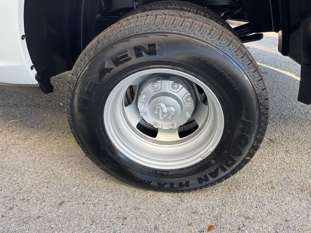 new 2024 Ram 3500 car, priced at $53,881