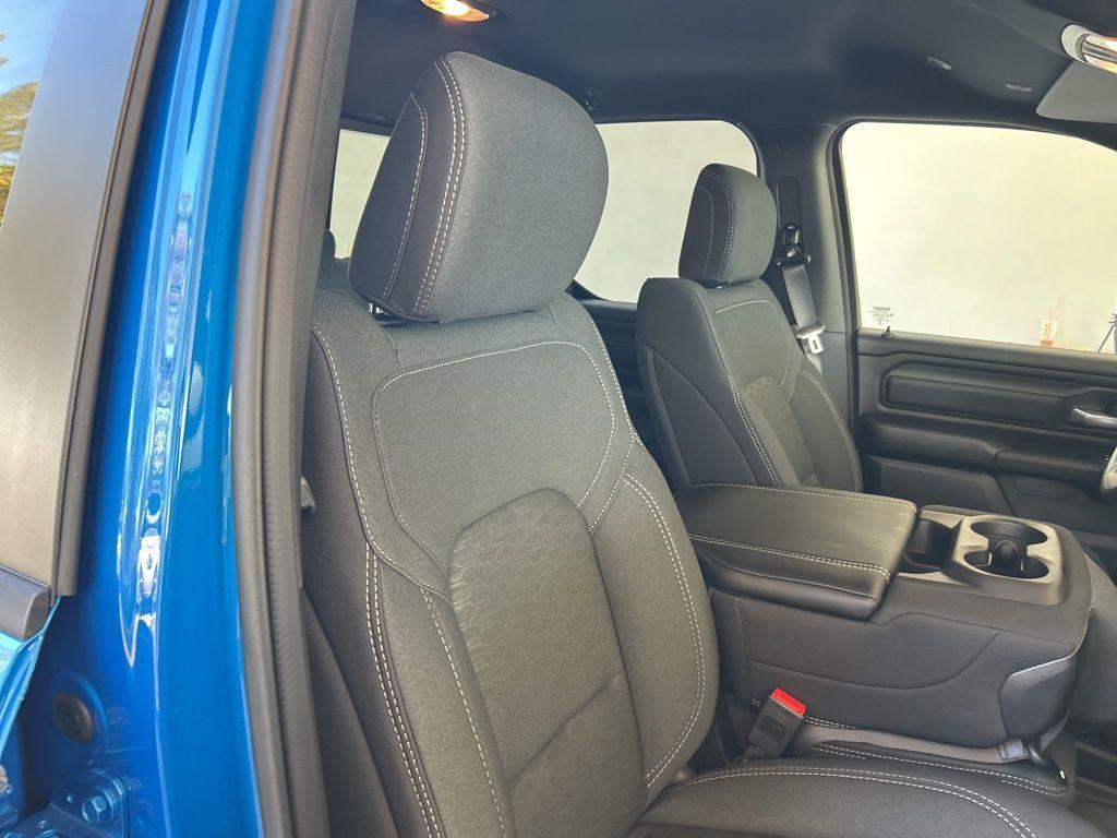 new 2025 Ram 1500 car, priced at $40,752