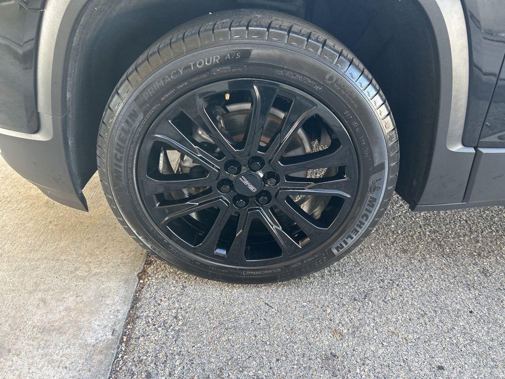 used 2022 GMC Acadia car, priced at $27,510