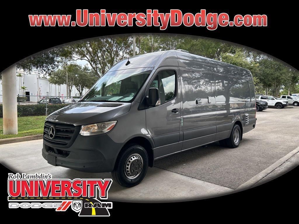 used 2021 Mercedes-Benz Sprinter 4500 car, priced at $60,000