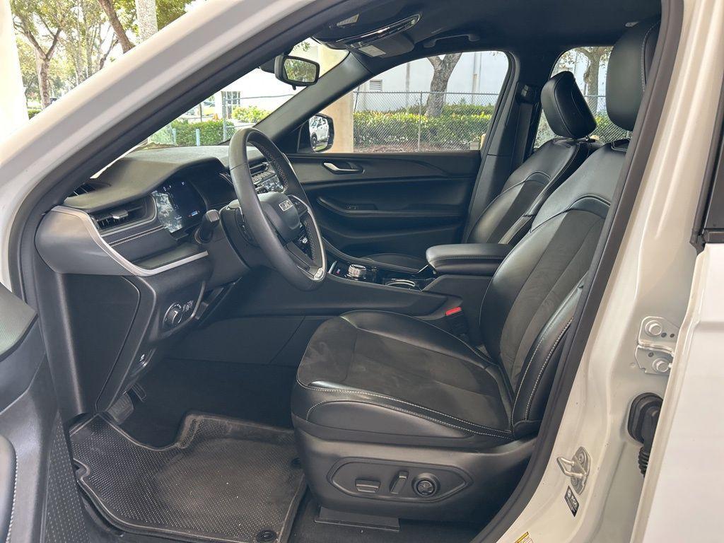 used 2023 Jeep Grand Cherokee L car, priced at $22,602