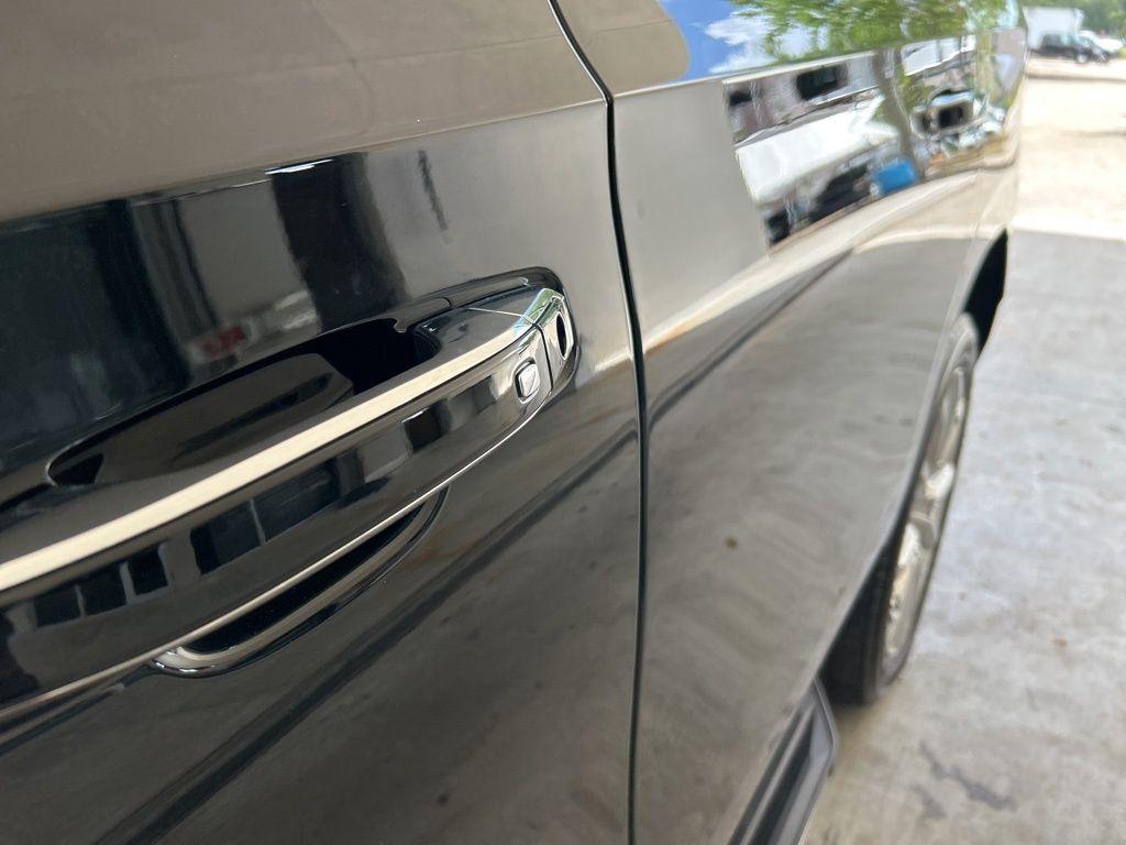 used 2022 Chevrolet Tahoe car, priced at $47,991