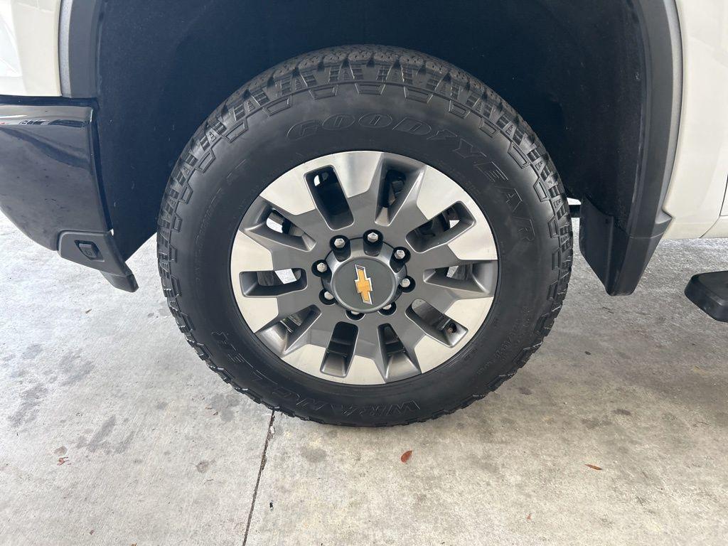 used 2024 Chevrolet Silverado 2500 car, priced at $53,000