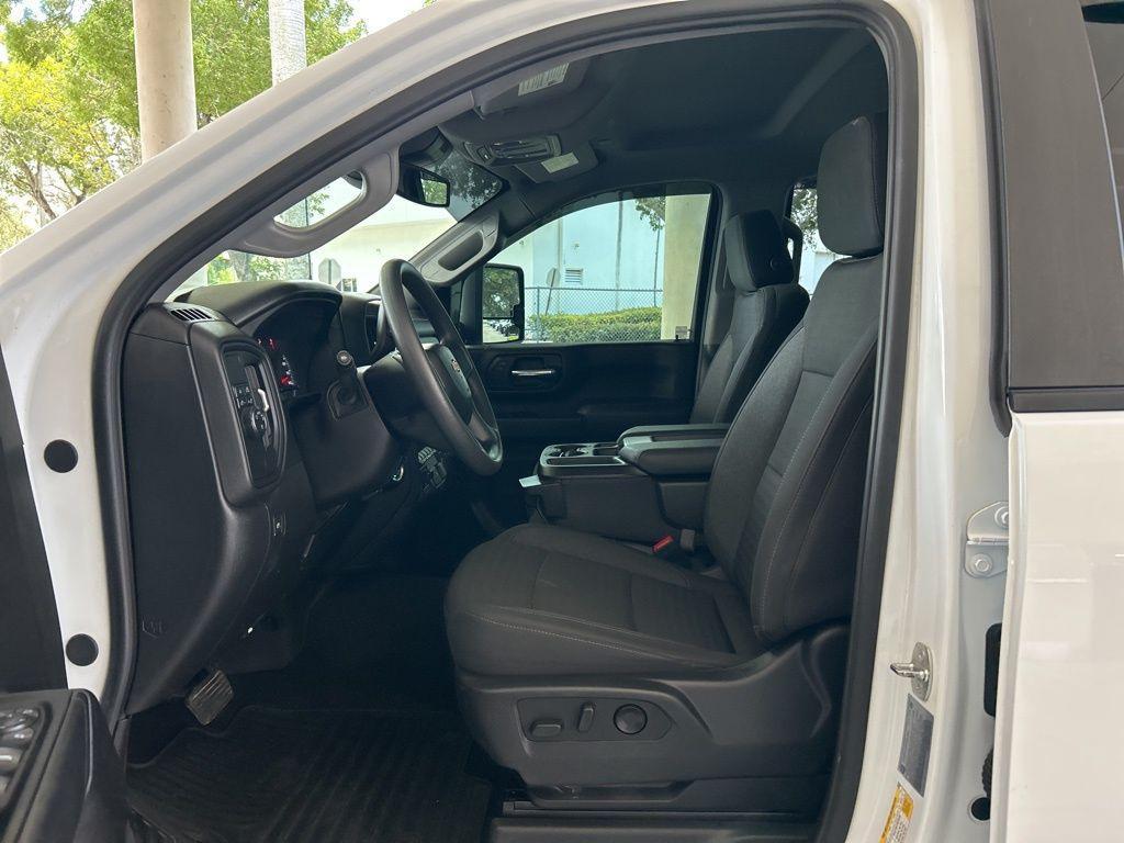 used 2024 Chevrolet Silverado 2500 car, priced at $53,000