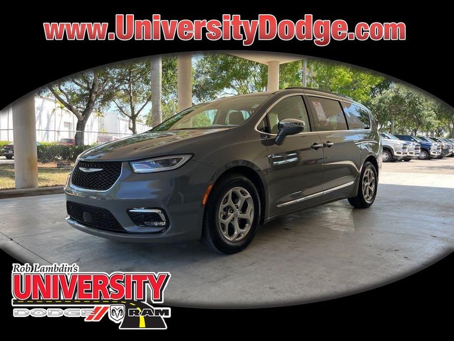 used 2022 Chrysler Pacifica car, priced at $27,624