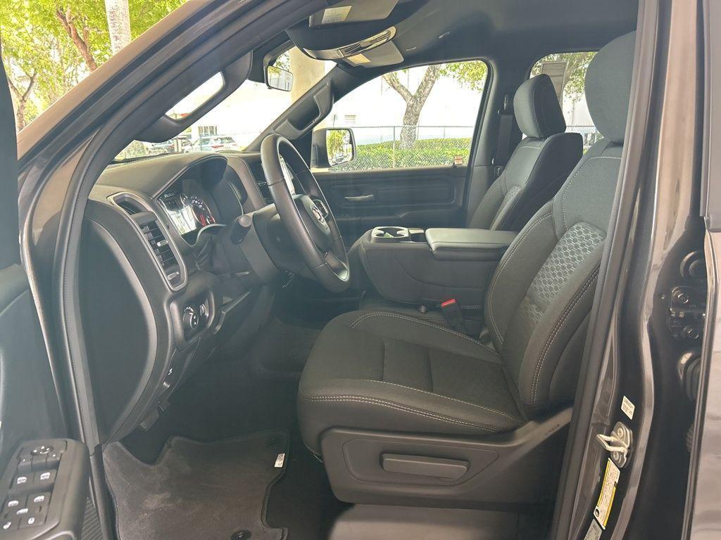 new 2025 Ram 1500 car, priced at $42,323