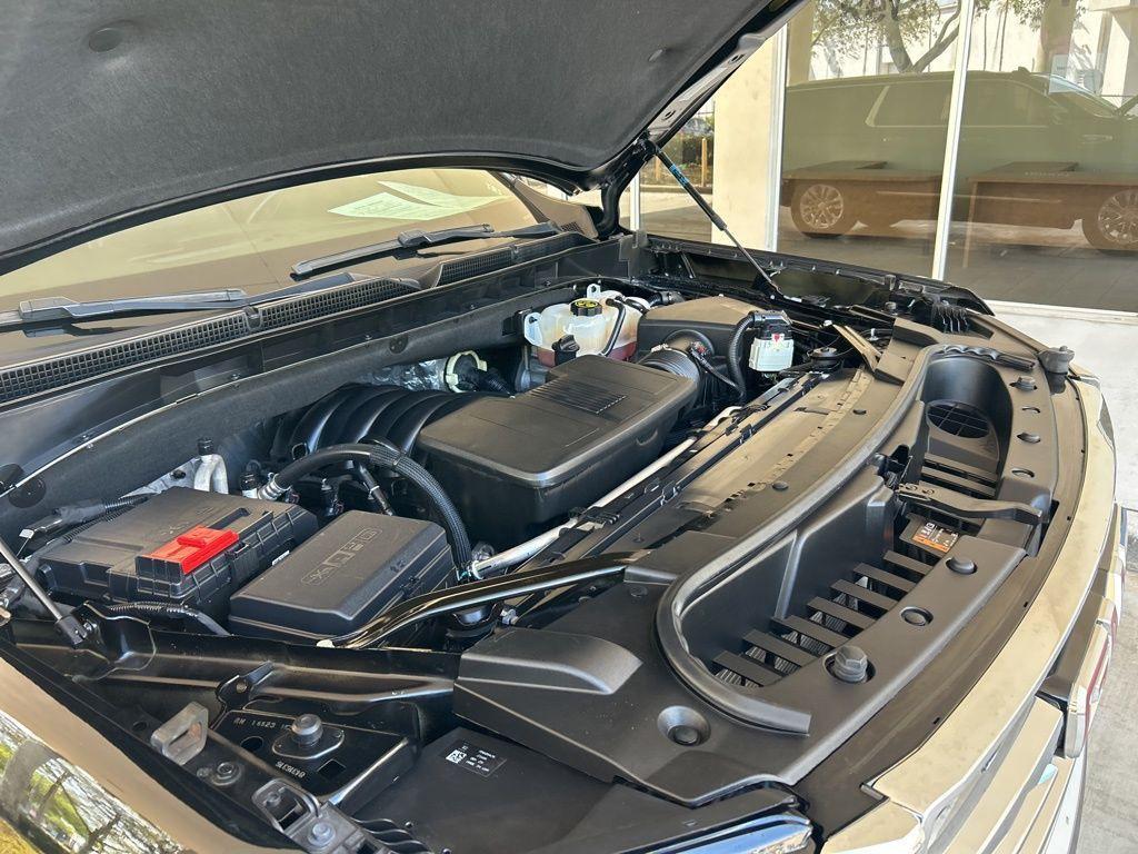 used 2023 GMC Yukon XL car, priced at $51,297