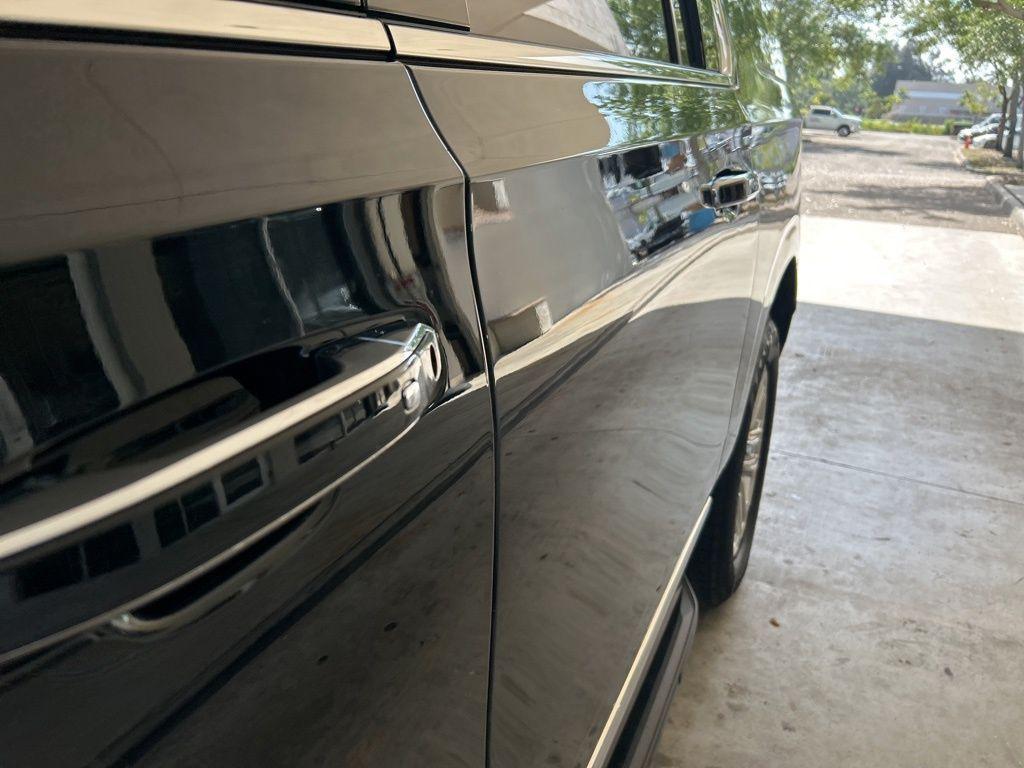 used 2023 GMC Yukon XL car, priced at $51,297