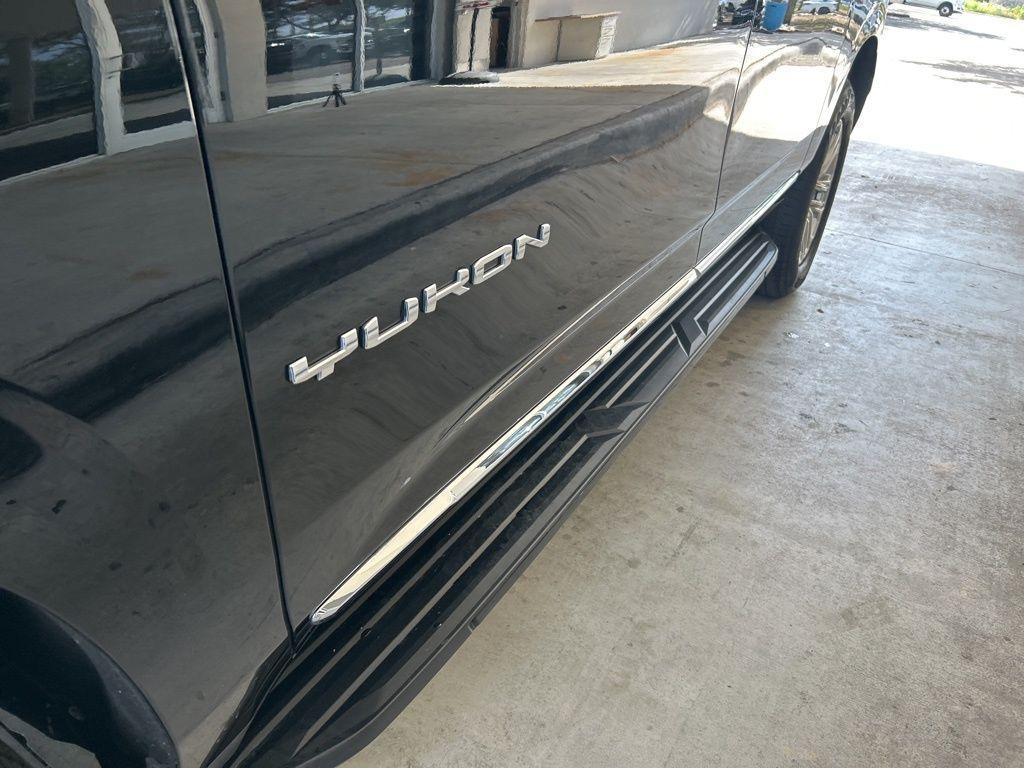 used 2023 GMC Yukon XL car, priced at $51,297