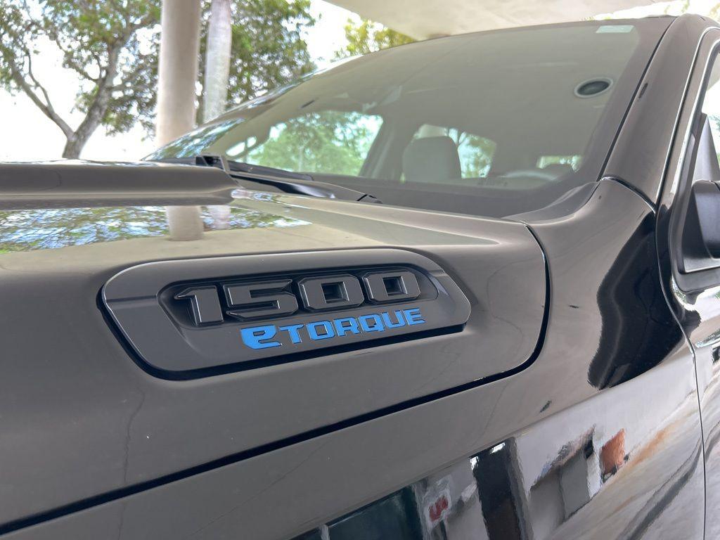 new 2025 Ram 1500 car, priced at $42,604