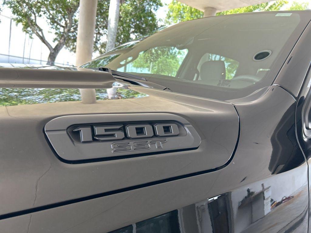 new 2025 Ram 1500 car, priced at $47,488