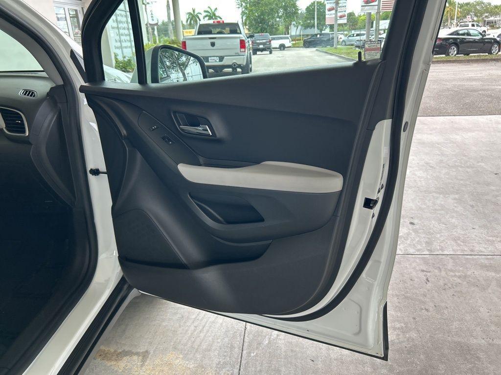 used 2020 Chevrolet Trax car, priced at $11,791