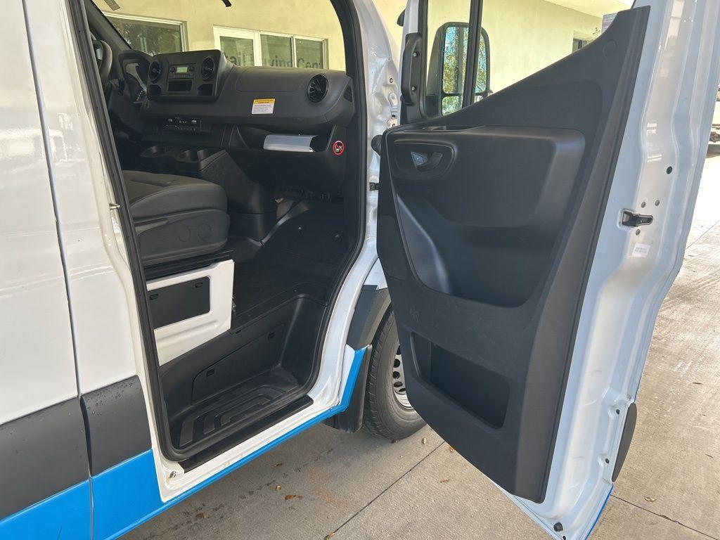 used 2021 Mercedes-Benz Sprinter 2500 car, priced at $47,988