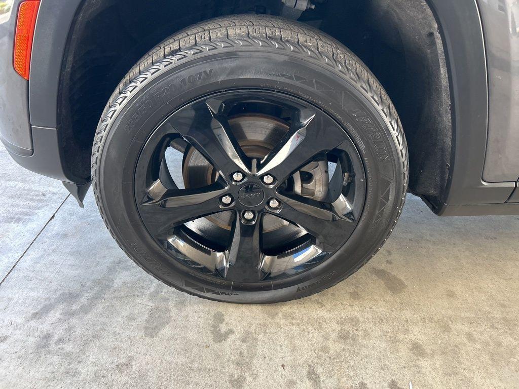 used 2023 Jeep Grand Cherokee L car, priced at $21,886