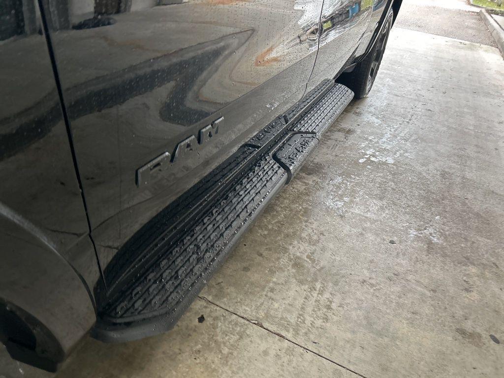 new 2025 Ram 1500 car, priced at $47,472