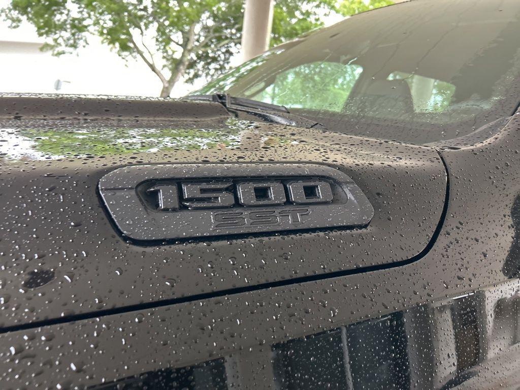 new 2025 Ram 1500 car, priced at $47,472