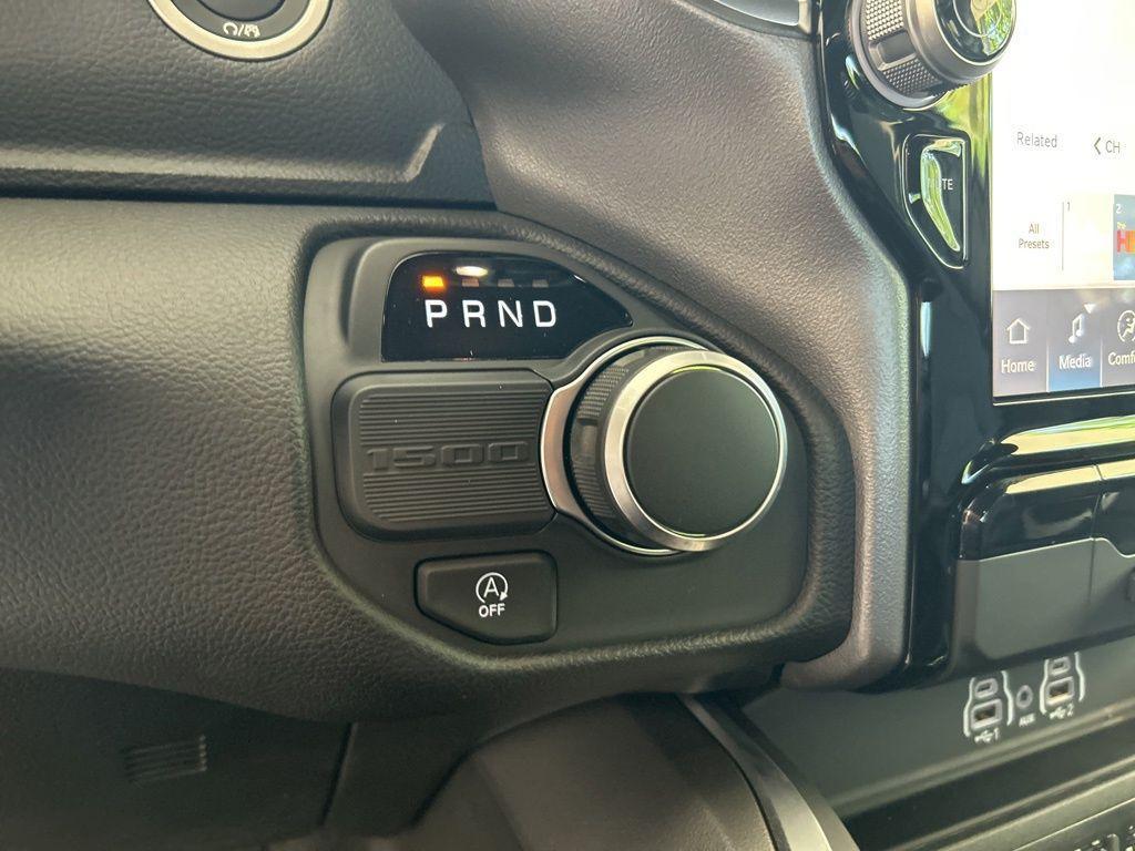 new 2025 Ram 1500 car, priced at $43,119